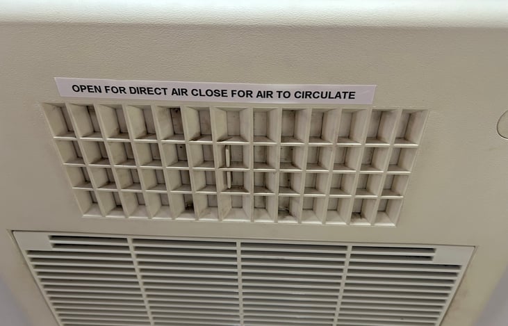 Air conditioner unit can open enclosed whether you want to consolidate the air or circulate it through the camper