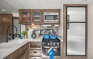 Shasta Lake Evo | Pet Friendly | Spacious | Sac