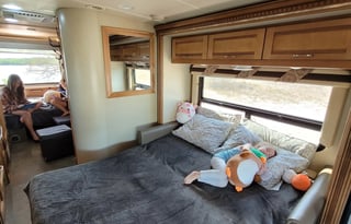 Located in Naples FL. Sleeps 6. Easy to Drive.