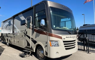Glamping Fun: Mirada 35BH Class A w/ 2 Bathrooms
