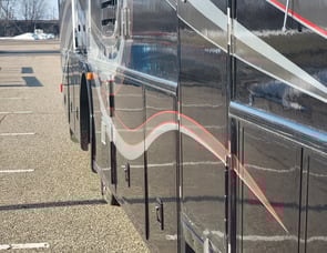 Fleetwood RV Discovery 36Q