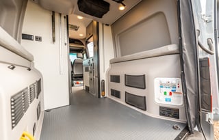 2025 Winnebago Revel 4x4 Adventure Van - ROMR01