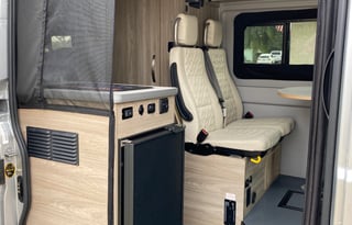 2022 Winnebago Solis 59P