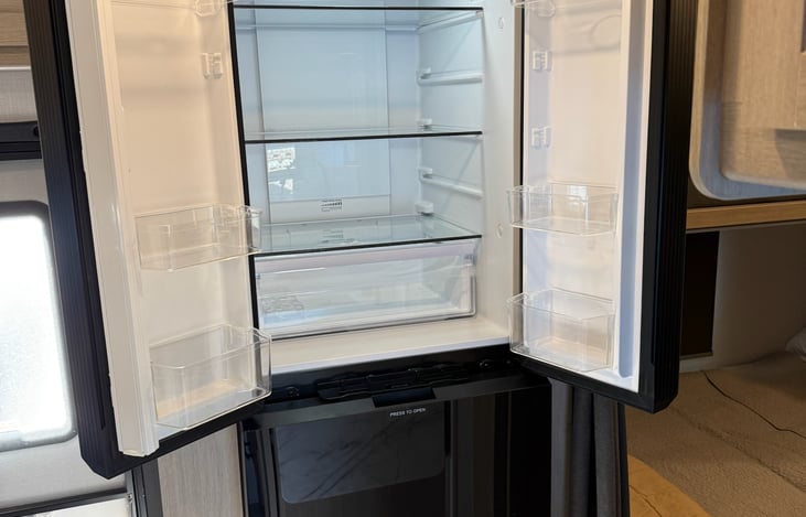 Spacious Fridge with Freezer space below