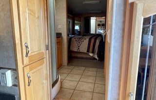 John's 38' OFF GRID SOLAR Fifth Wheel