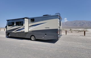 2021 Winnebago Vista 32M