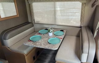 2017 Thor Motor Coach Freedom Elite 22FE