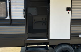 Adventure-Ready Toy Hauler!!