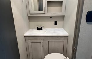 **Campy the SUPER COOL pet friendly 5th Wheel**