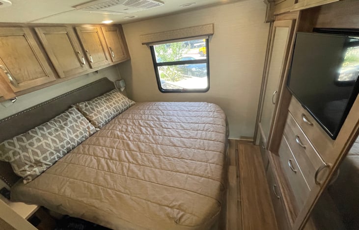 Rv King bedroom