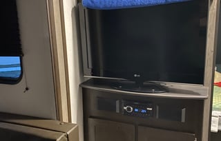 Great camper for the family and small dog!