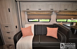 Startlink Keurig onboard. Spacious & Cozy Sleep 6