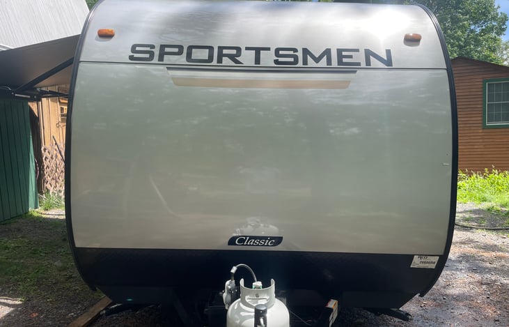 The front of the trailer