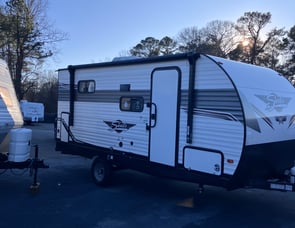 Shasta RVs Shasta 19BH