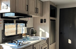 2025 Heartland Mallard - Self tow w/ Bunk beds