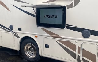 2018 Thor Class A Motor Coach - Pets Allowed