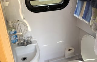 2014 Pleasure-Way Ascent Std. Model