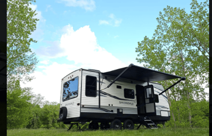 Exterior, Low Profile