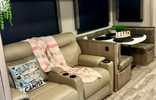 Elegant Grand Desi Imagine 2600 - 2020