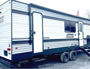 Keystone RV Coleman Lantern 28BHS