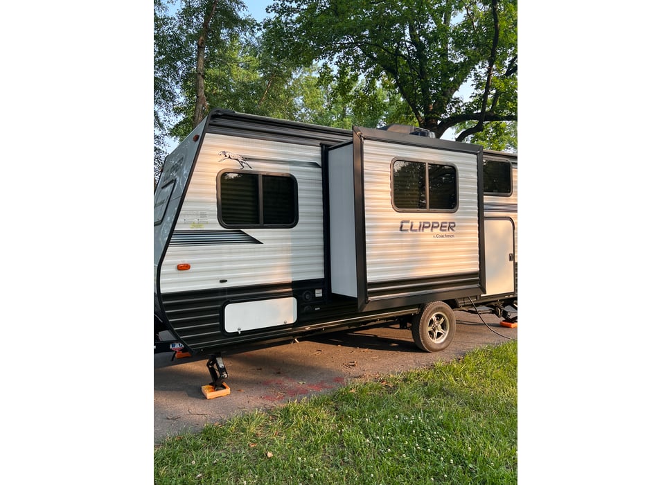Travel Trailer rentals in Ellisville