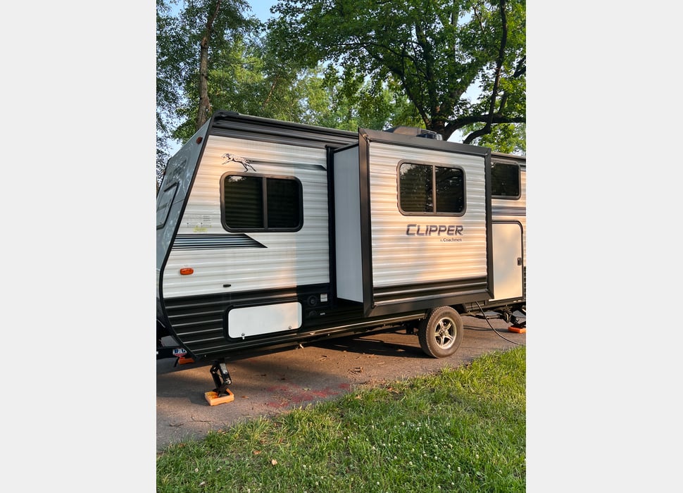 Travel Trailer rentals in Ellisville