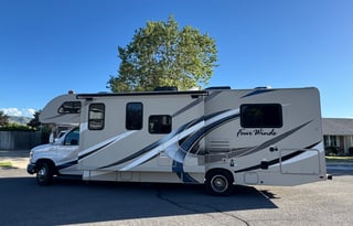 2017 Thor Motor Coach Four Winds 28Z