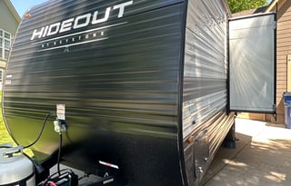 The Getaway Queen -Bunkhouse- Sleeps 6-8