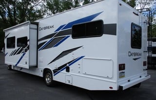 2021 Thor Motor Coach Daybreak 30DB