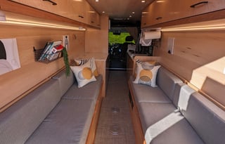 “VANessa” Off-Grid, Pet-Friendly, AC, for 2