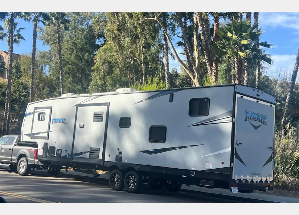 Fifth Wheel rentals in Rialto