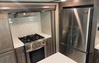 Luxury Rear kitchen Grand Design Solitude