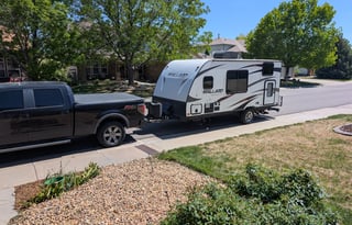 Easy to hard shell camper trailer for 5