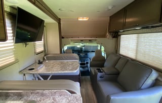 Florida Magical Getaway 29Ft Class C RV Motorhome