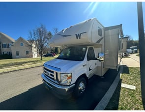 Winnebago Spirit 26T