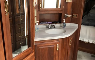 2000 American Coach American Eagle 42C