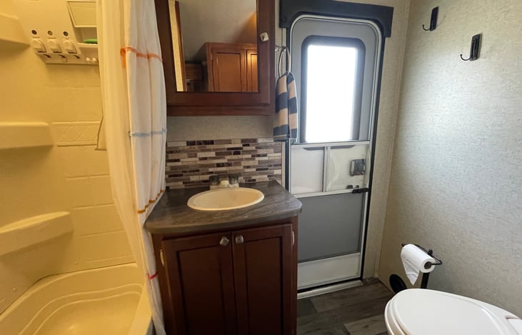 Bathroom with tub/shower and separate entrance
