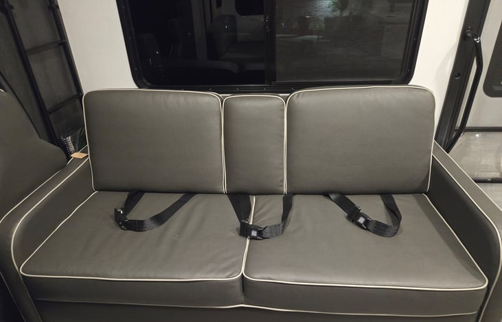 Couch-bed conversion. 3 seatbelts