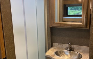 2020 Thor Motor Coach Miramar - 37.1 foot