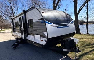 Fully Stocked Family RV | We Deliver & Set Up