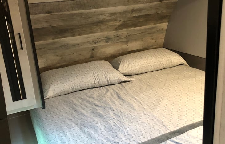 King Size Master Bed!