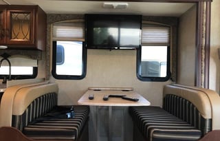 2015 Thor Motor Coach Hurricane 32N