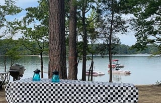 Great Family Getaway w/ Bunks (DELIVERY ONLY!)