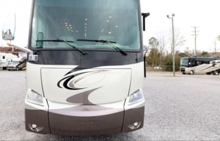2011 Tiffin Phaeton | Luxury 42' Bath & Half