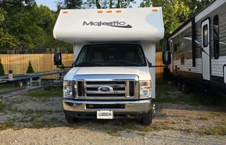 Fireside RV's 2019 Thor Majestic 28A - LMI1519