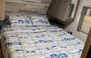 M&M’s Family Camper: 2022 Palomino Puma 25BHFQ