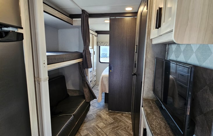 Master bedroom sliding closing door