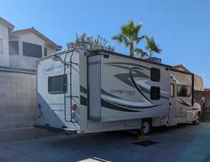 Coachmen RV Leprechaun M-320
