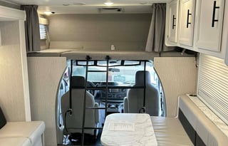 Modern Family Suite Basecamp 26'CrossTrail Class C