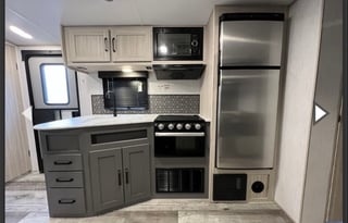 2021 Heartland Sundance Ultra Lite 324 BH